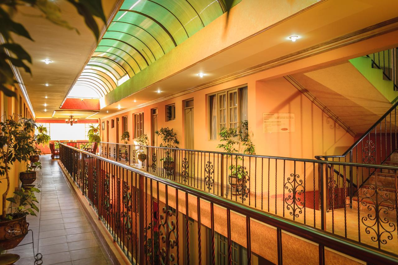 Hotel Monserrat Cochabamba Exterior foto