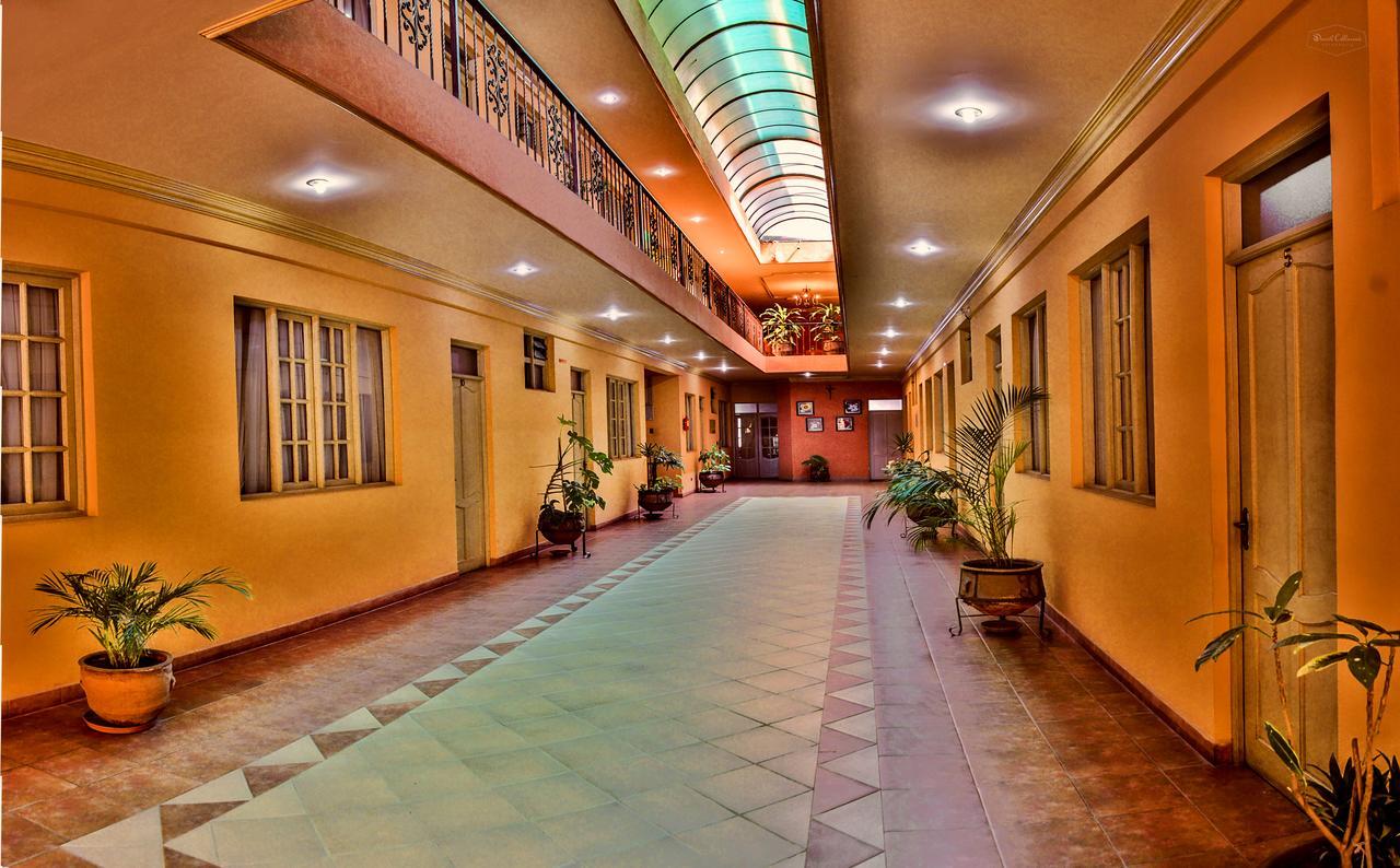 Hotel Monserrat Cochabamba Exterior foto